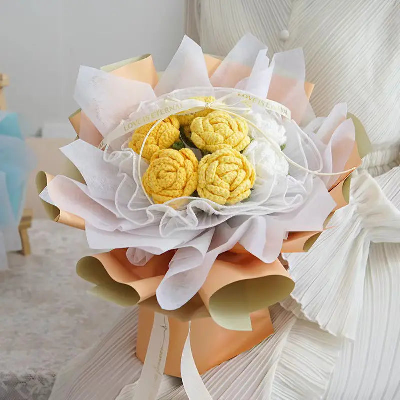 Round Crochet Yellow & White Rose Bouquet
