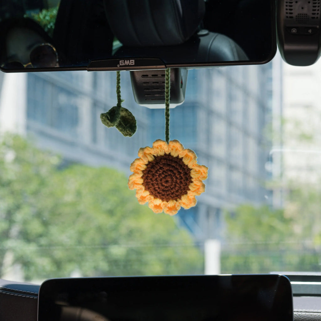 Crochet Sunflower Hanging with Leaves